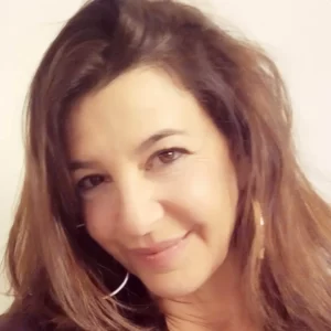 הדס אלמוג הדס אלמוג